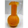 Image 4 : CHEERY FLORAL VASE WITH UNIQUE GLASS YELLOW CRUET