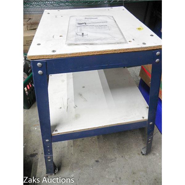 MASTERCRAFT WORK STATION/TOOL TABLE