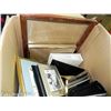 Image 2 : BOX OF PHOTO FRAMES AND PHOTO ALBUMS - ESTATE