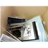 Image 4 : BOX OF PHOTO FRAMES AND PHOTO ALBUMS - ESTATE