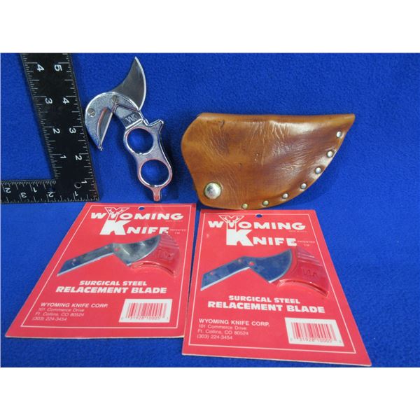 Vintage WK Wyoming Skinner Knife with Belt Sheath