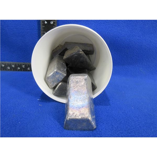 4 Kg of Lead (Approx. 9 lb)