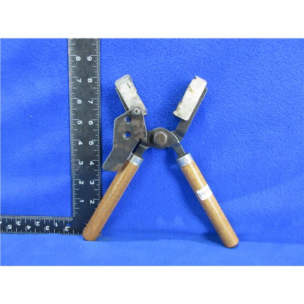 Lee Double Cavity Round Ball Bullet Mold # 90440 - .451"