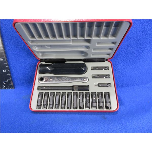 Gun Screw Driver Kit - Chapman Mfg. Company