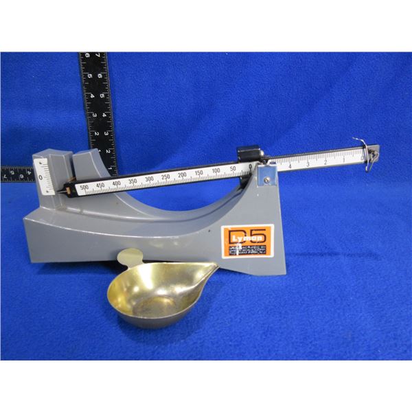 Lyman D5 Reloading Scale - Pan Hanger is Missing