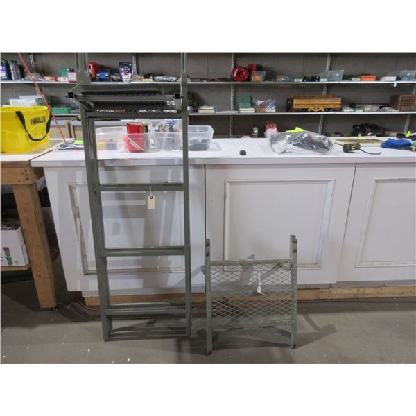 Hunting Tree Stand - 3 Sections Approx. 55" Each