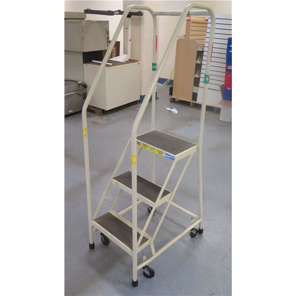 Gillis 3-Step Rolling Safety Ladder