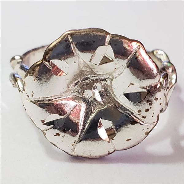 Silver Ring (~Size 7)(Ring is resizable for $40) (~length 0inches) (~weight 3.58g), Suggested Retail