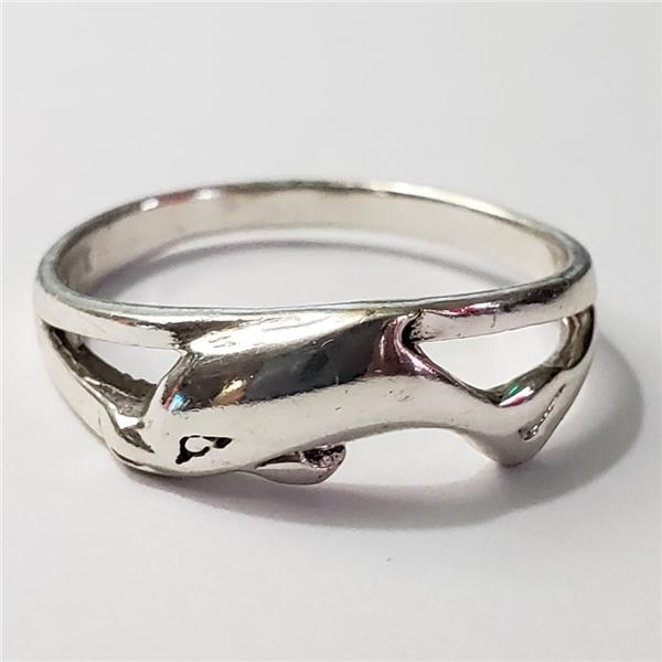Silver Ring (~Size 8)(Ring is resizable for $40) (~length 0 inches), Suggested Retail Value $100