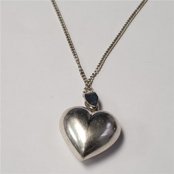 Silver Heart 18" Necklace (~Size 0) (~length 0 inches), Suggested Retail Value $100
