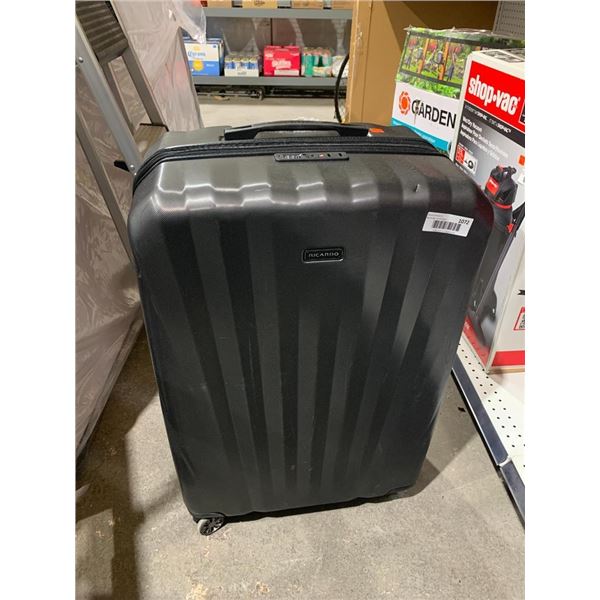 Ricardo Rolling Suit Case  Missing 1 Wheel
