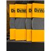 Image 3 : DeWalt 9" Drywall Mesh 240 Grit 5 pc x 4