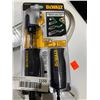 Image 2 : DeWalt 3 Piece 4-in-1 Use Right Angle Attachment 1/4"