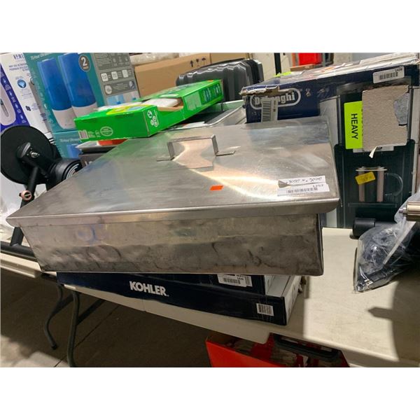 20.5x22.5" Stainless Steel Roasting Pan with Lid