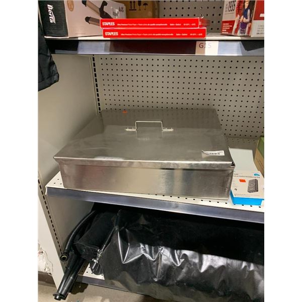 20.5x22.5" Stainless Steel Roasting Pan with Lid