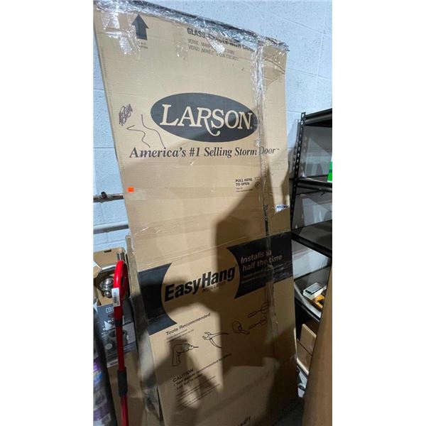 Larson Storm Door 32in x (80-81in)