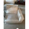 Image 2 : Single White upholstered Side Arm Livingroon Chair