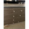 Image 2 : Snakeskin Textured 8 drawer silver dresser
