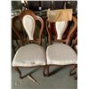 Image 2 : Queen Anne Style Curved Back Upholstered Side Chairs - LOT of 2
