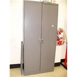 6 Foot Storage Cabinet with Shelves made by Tennco