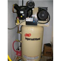 Air Compressor Ingersoll Rand MDL 2475 S/N 02018644 1 phase 240 Volts, 60 Amps with Oil and 7.5 hp M