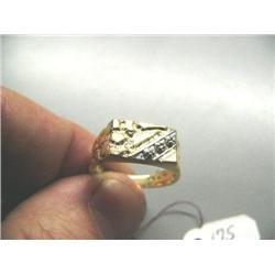 Size 8 Men's 3 Diamond Ring (27)