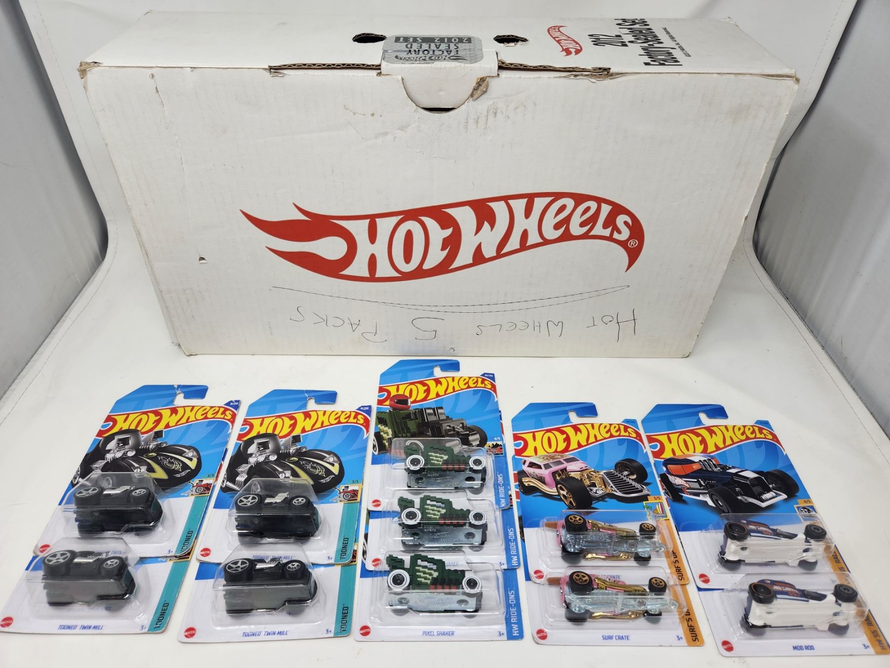 Sealed Treasure Hunt Hot Wheels Lot (11pc) With Hot Wheels Box