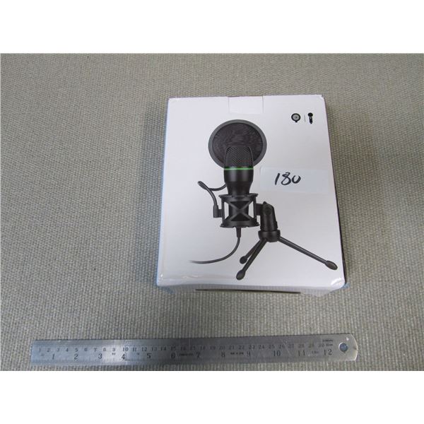 Tabletop microphone with tripod