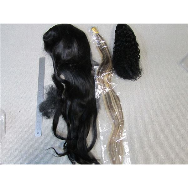 Wigs, lot of 3