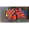 Image 2 : LOT OF ASSORTED LIFE JACKETS