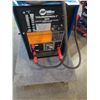 Image 2 : MILLER THUNDERBOLT 225 AC ARC WELDER, WORKING