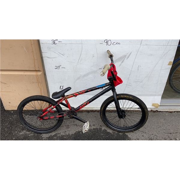 BLACK NO NAME BMX BIKE