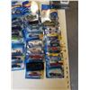 Image 6 : TOTE OF NEW HOT WHEELS AND ASSORTED NEW ITEMS