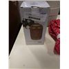 Image 2 : LOT OF METAL LANTERN, TIM HORTON GIFT SET, DRINK DISPENSER AND DIFFUSER