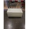 Image 1 : WHITE STORAGE OTTOMAN