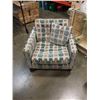 Image 1 : OVERSIZE ACCENT CHAIR