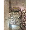 Image 3 : Group of 2 assorted US military heavy-duty field bags