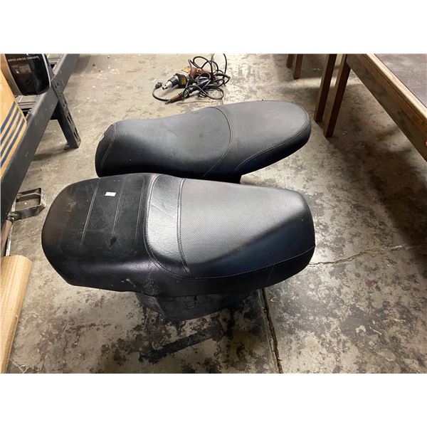 Moped seats