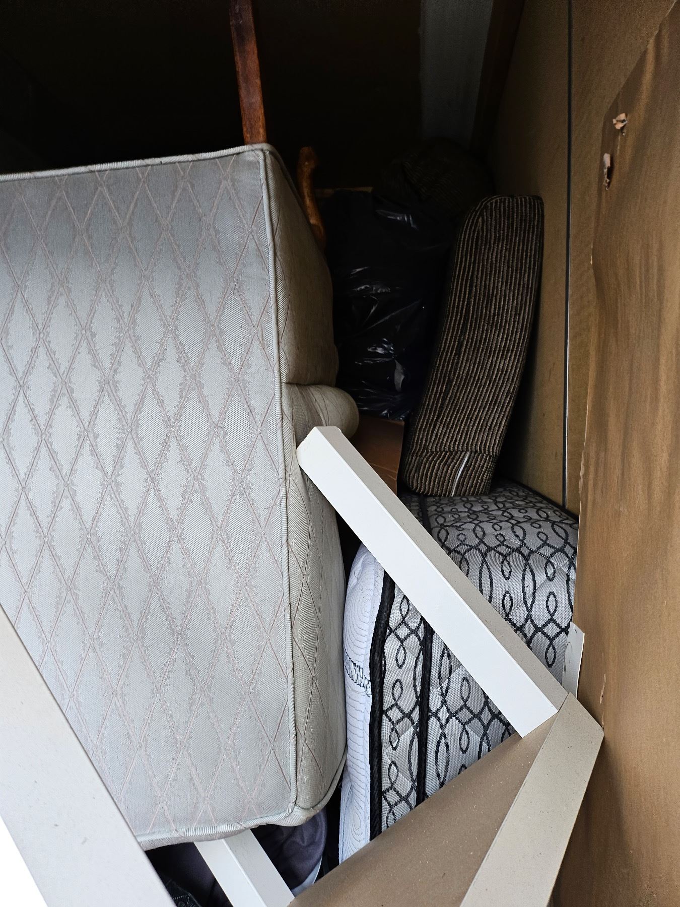 Contents of locker 350 5x10 unit Penticton Self Storage 380 Industrial Ave East Pick up