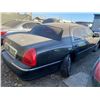Image 3 : 2011 LINCOLN TOWN CAR