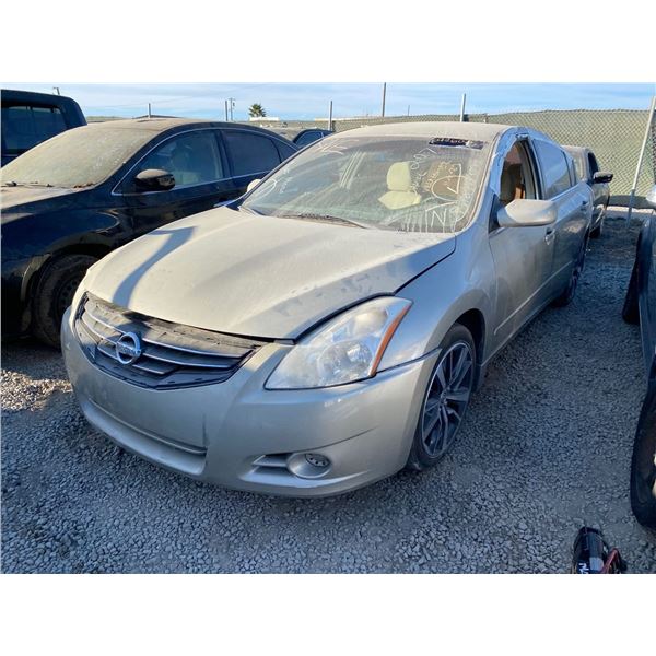 2010 NISSAN ALTIMA