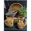 Image 1 : Wicker Baskets & Hanging Plant Stands