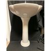 Image 4 : Pedestal Sink and Faucet Set