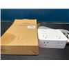 Image 1 : Lot of 1 Multi-Outlet Power Bar/Surge Protector