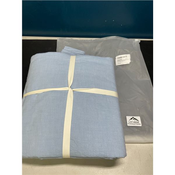 Lot of 1 Light Blue Queen Size Duvet Cover Set