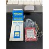 Image 2 : Lot of 1 Box of 1 1/2" Safety Padlocks - 10 Pack