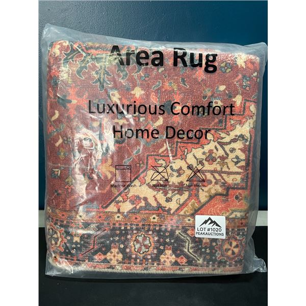 Lot of 1 Area Rug