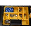 Image 2 : CASIER À PIÈCES TRÈS PROFONDS DEWALT AVEC CONTENU