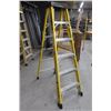 Image 1 : (G25) ESCABEAU 6' FEATHERLITE JAUNE
