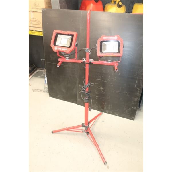 LAMPE DE TRAVAIL AVEC SUPPORT KING